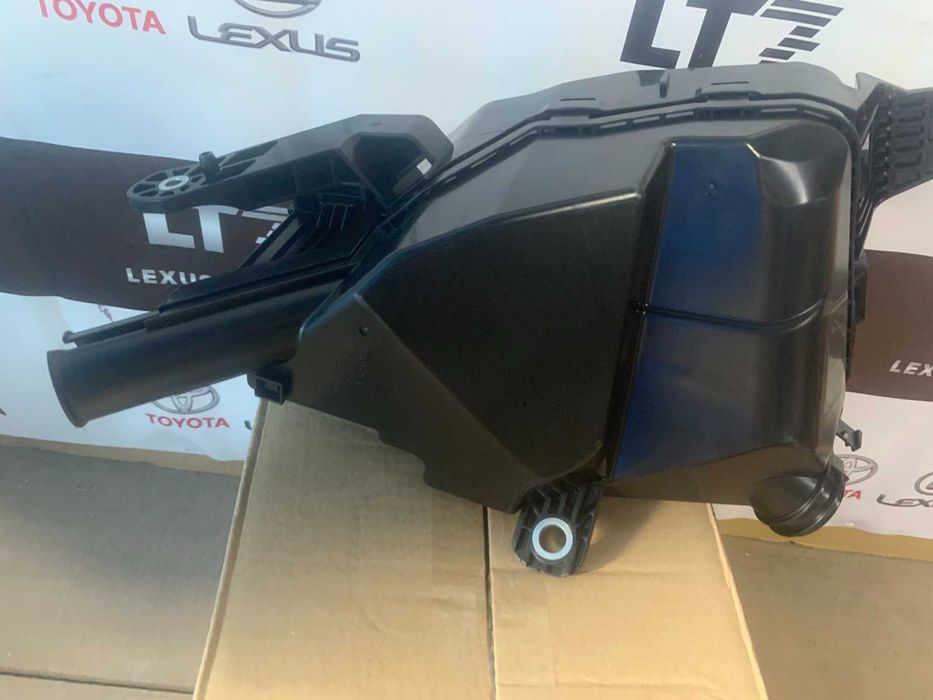 Корпус запобіжників Toyota Venza 2020-