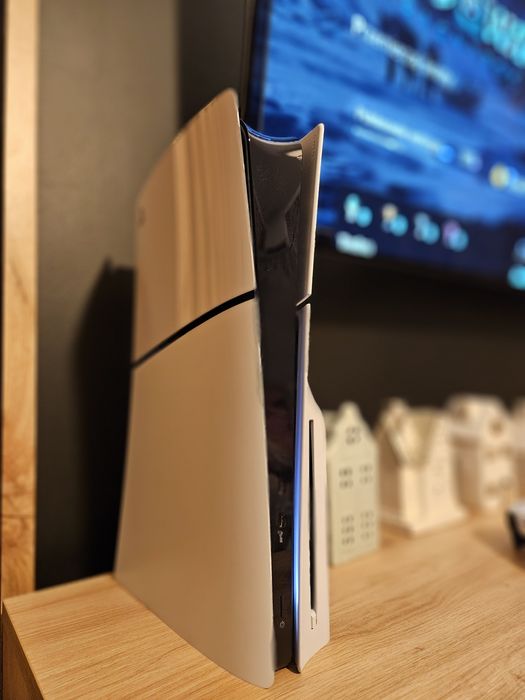 Konsola PS5 Slim z napędem 1TB Gwarancja