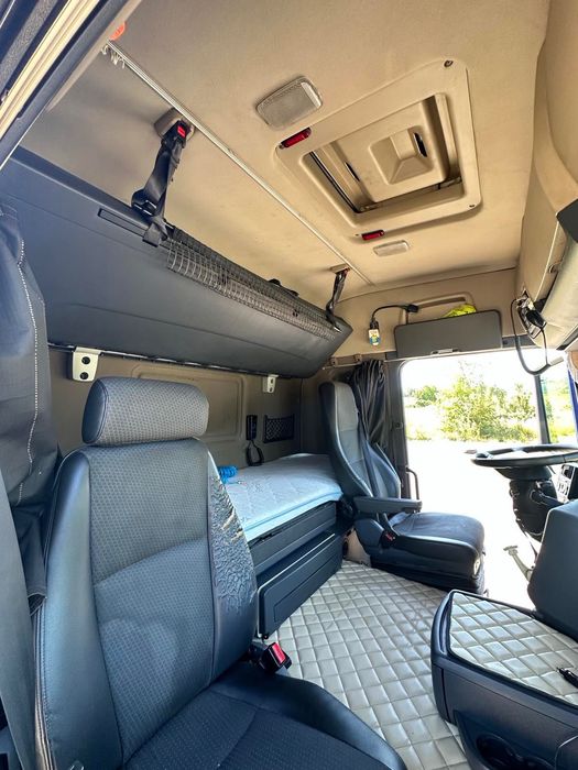 Тягач Scania G400