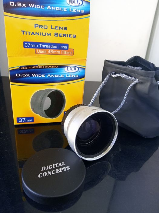 Широкоугольный объектив 0.5X Wide Angle Lens Насадка на объектив