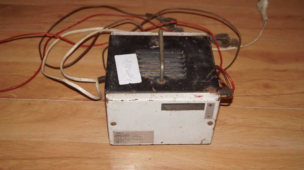 Zespól prostownikowy bezpieczny PN74 12V 6-12A PRL sprawny