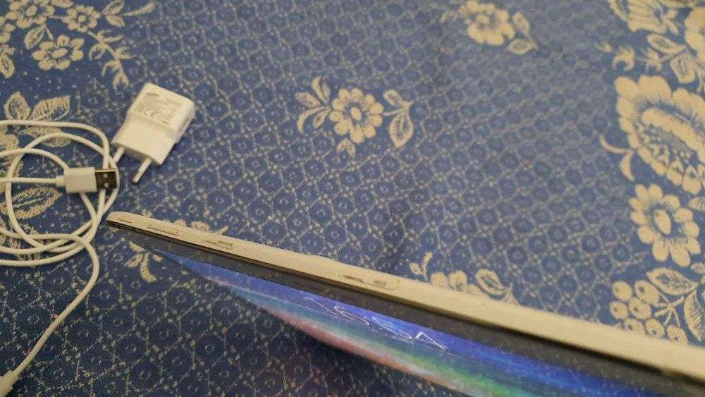 Планшет Samsung Galaxy Tab 16Gb Диагональ 10.1"