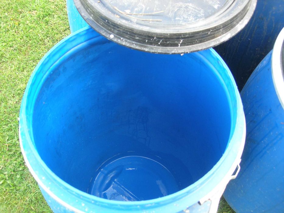 Beczka beczki 120l  plastikowa 100szt