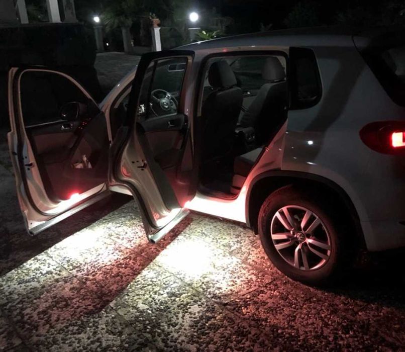 Iluminação LED Porta VW (Golf, Passat, Sharan)