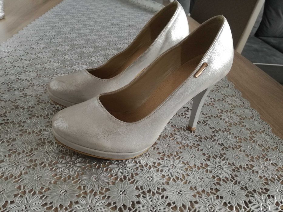 Buty szpilki 36  srebrne