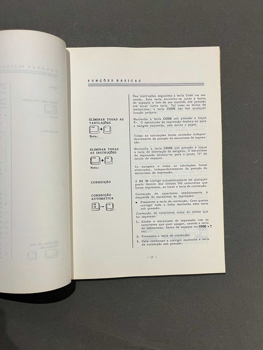 Manual de operação Silver Reed EZ-30