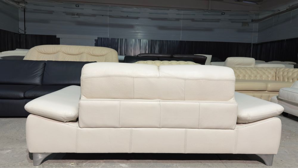 Шкіряний не розкладний комплект. Кожаный не раскладной диван