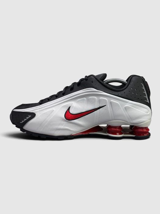 Buty Sportowe Nike Shox R4 Biały Czarny Rozmiar 44
