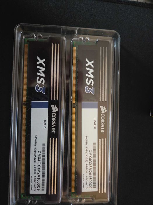 Memória RAM Corsair XMS3 8GB (2x4GB) DDR3-1600MHz
