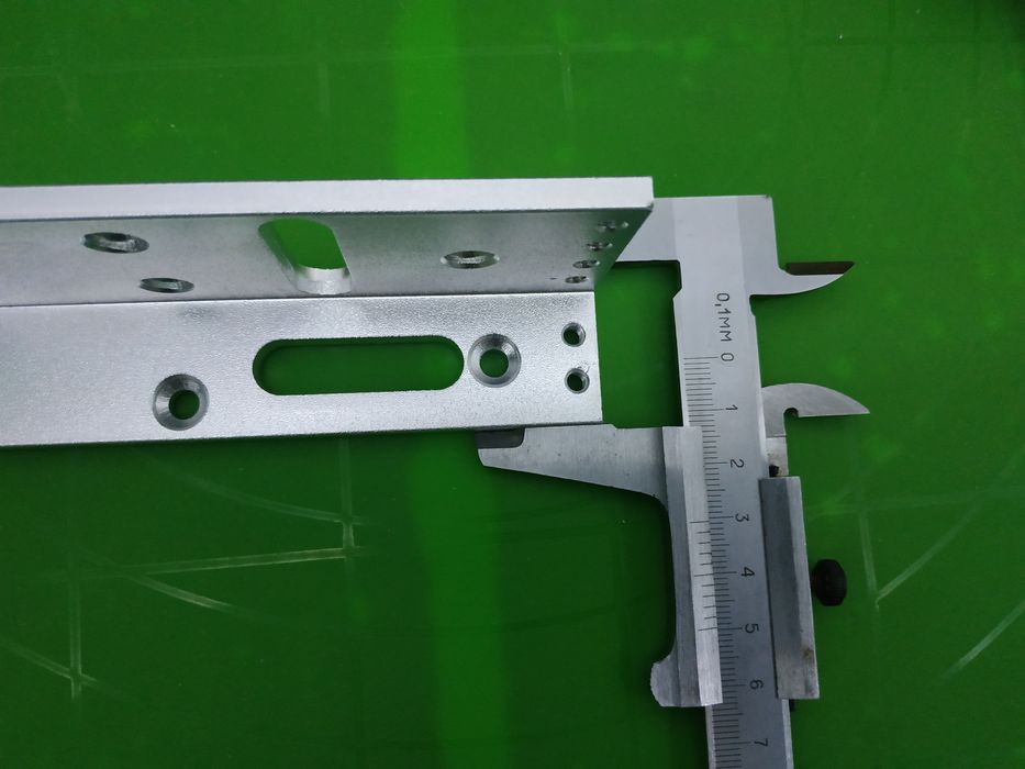 кронштейн для электромагнитного замка на двери