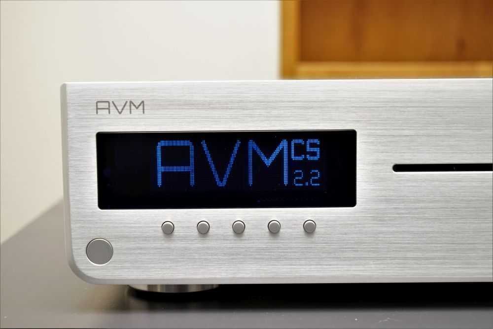 AVM CS 2.2 — CD+стример+ЦАП+усилитель+фоно+FM в одной коробке ℹ️ 165 Вт класс D Hypex, двойной ЦАП до 192/24, пульт RC9 | Мальш, Германия, идеал
