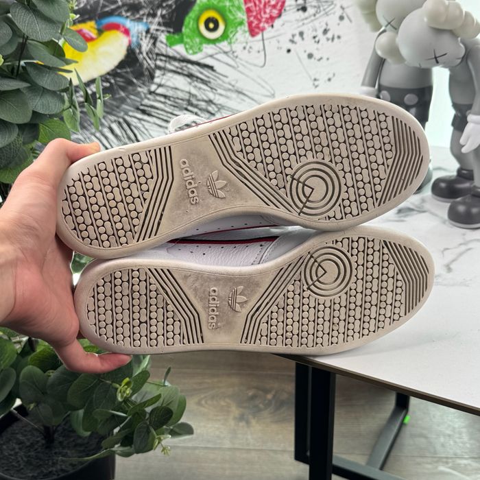 Кросівки шкіряні Adidas Continental 42 розмір E136