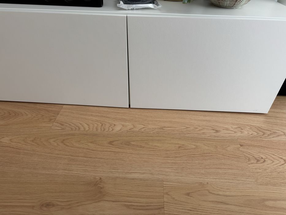 Móveis de TV IKEA Besta 2 portas