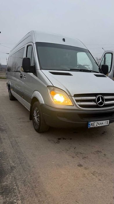 Продам Mercedes Sprinter 8+1