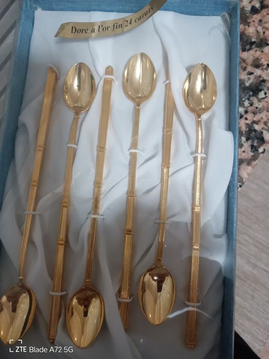 Vendo colheres banhadas a ouro