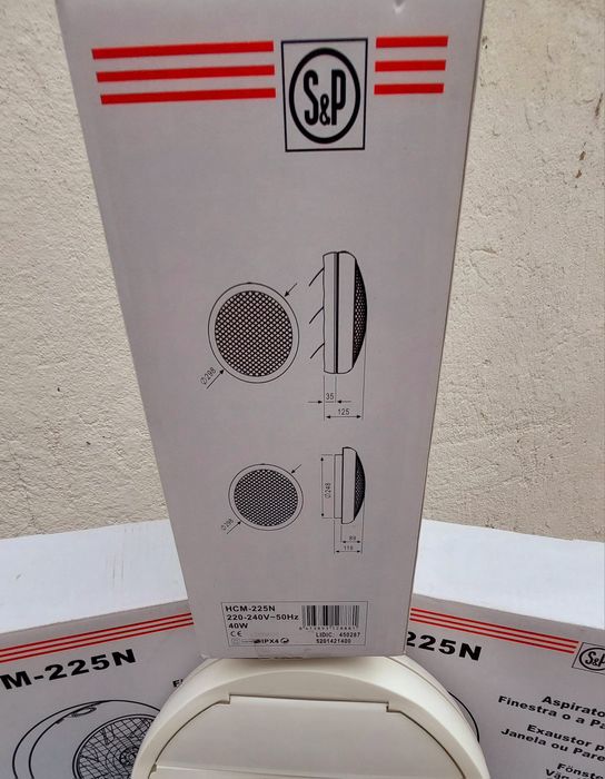 Ventilador extrator 900 m3h P/parede o vidro