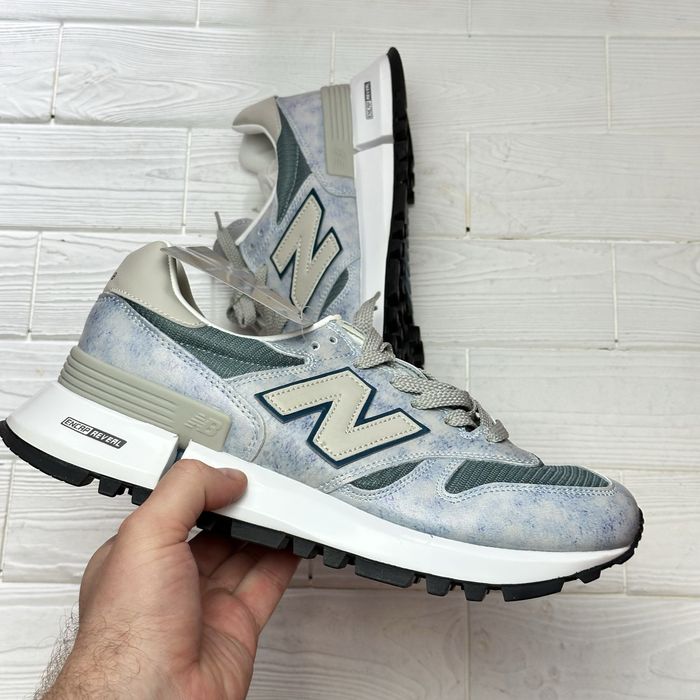 Чоловічі кросівки new balance 1300