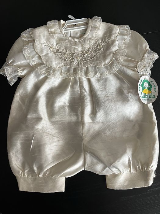 Vendo fatos de batizado para bebés
