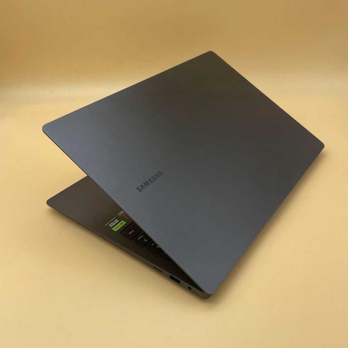 Samsung Galaxy Book3 Ultra 16" 3K Touchscreen i9-13900Н RTX 4070