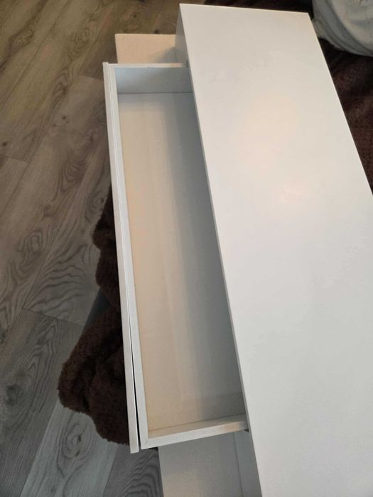 Półka ścienna - wisząca biały