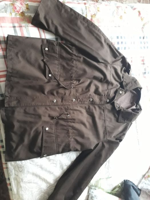 Куртка б/у в хорошем состоянии