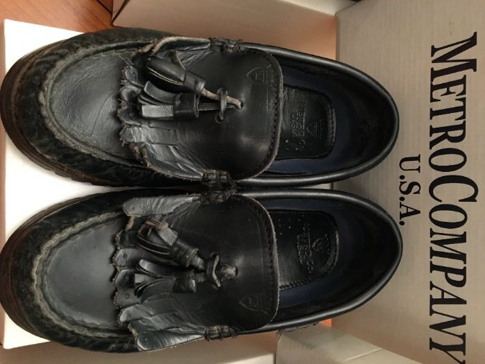 Sapatos Pele Pom-Pom (27 e 28) e Vela (29)