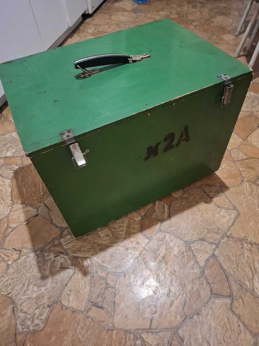 Скриня часів СРСР, міцна фанера, розміри 53/37/38 см
