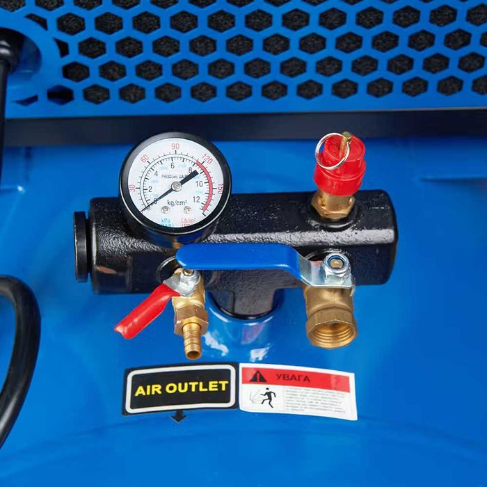 Компрессор винтовой EnerSol ES-AC1570-200-1SS/1000л на выходе/рес 200л