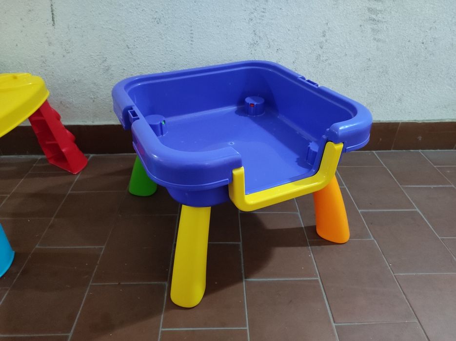 Mesas de plasticina para crianças