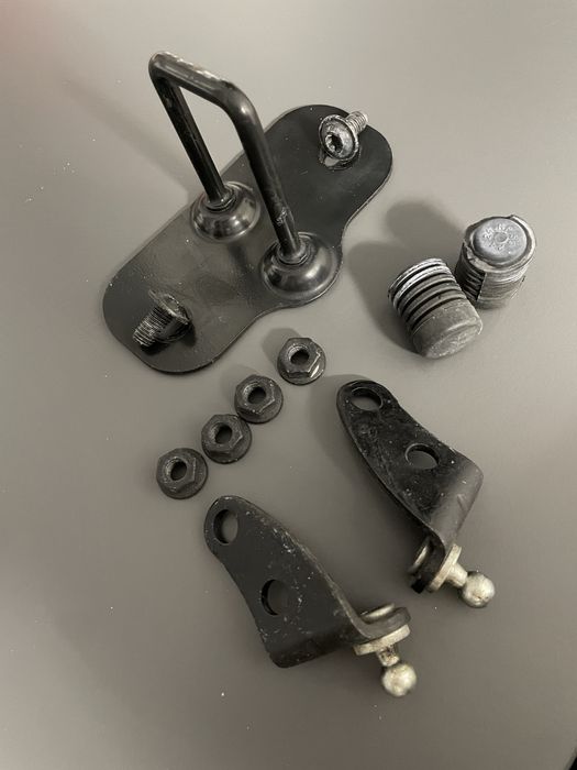 Завіса, відбійники капота тесла модел с