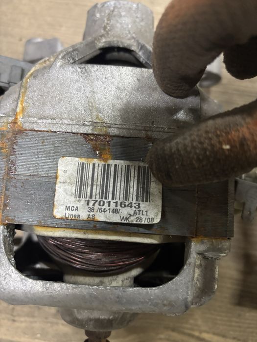 Двигун до пральної машини