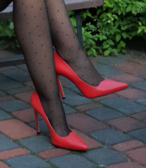 Skórzane szpilki czerwone wysokie wygodne Gino Rossi rozmiar 38