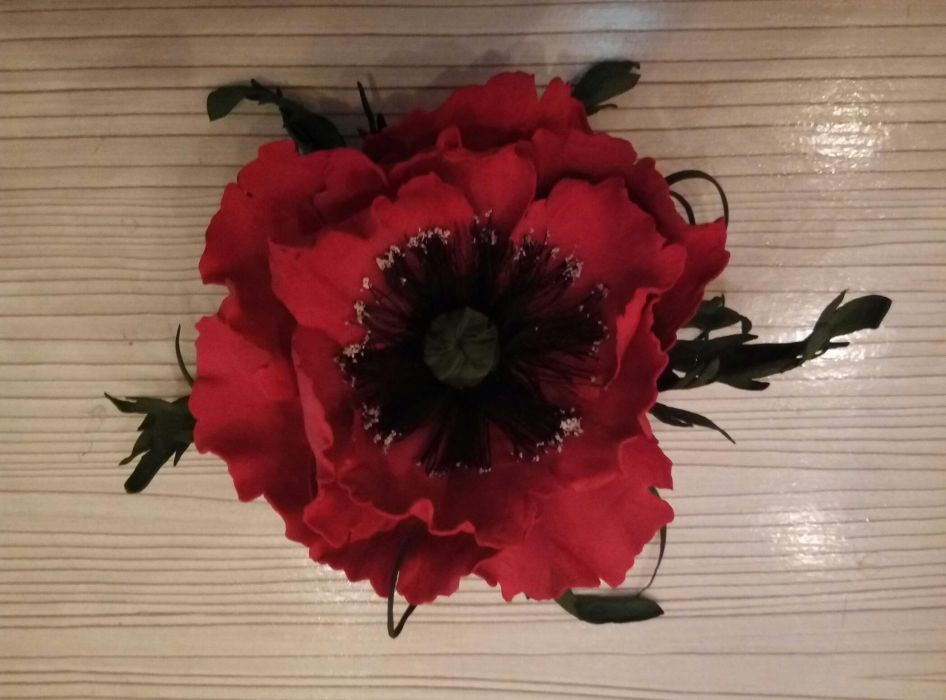 Заколка-брошка мак з фоамірану