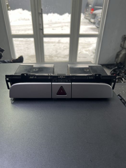 Шухляди шуфляди Passat B6 Пассат Б6