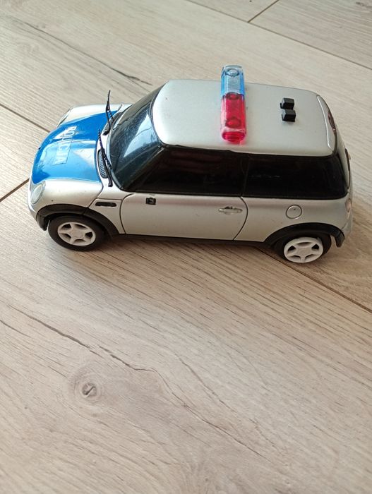 Auto policyjne policja