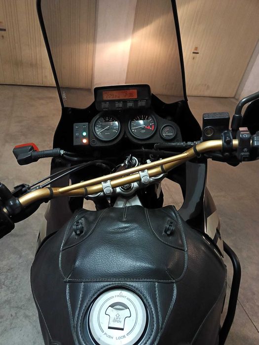 AfricaTwin XRV 750 Dezembro 2002 (ultimo ano desta geração) - 1 dono muito estimada.