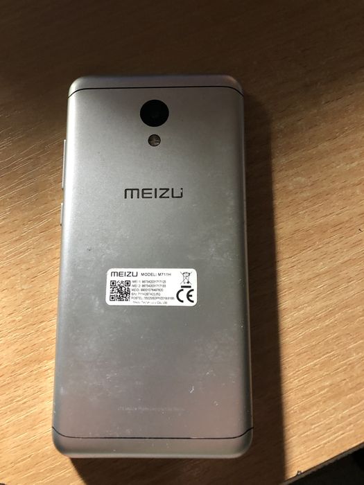 Продам телефон melzu