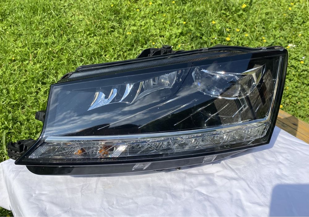 Фара Škoda Fabia 3 ліва