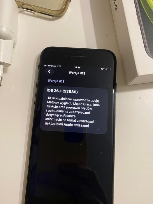 iPhone SE 2020 64GB, komplet.