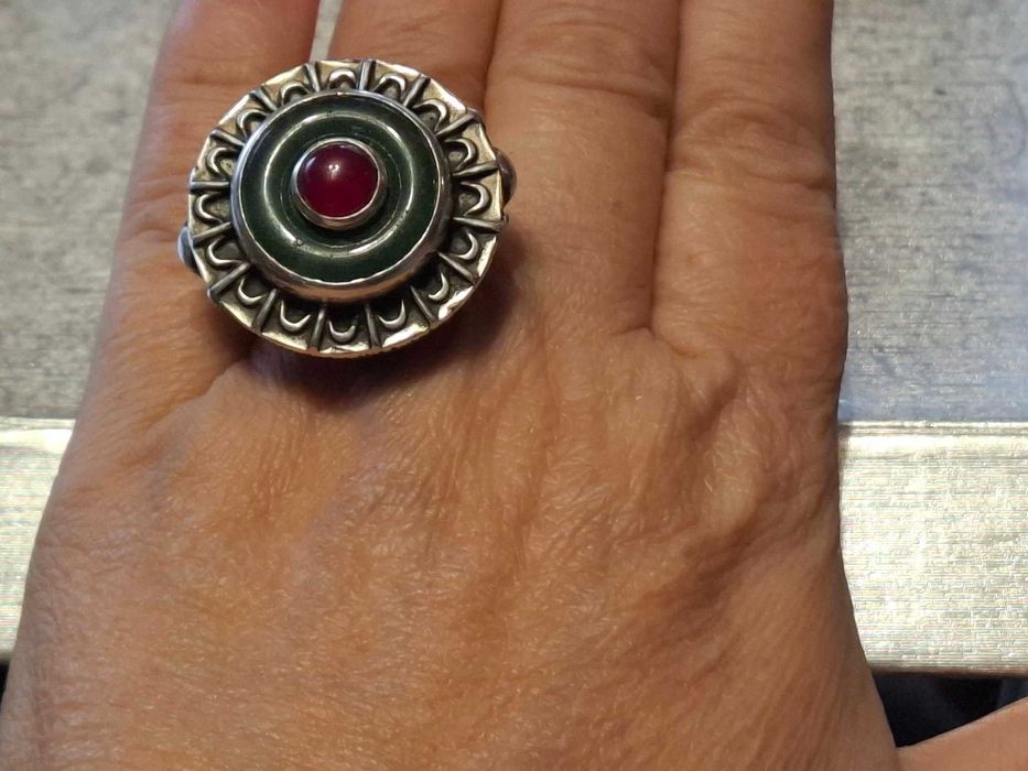 piękny duzy srebrny pierscionek pr.800