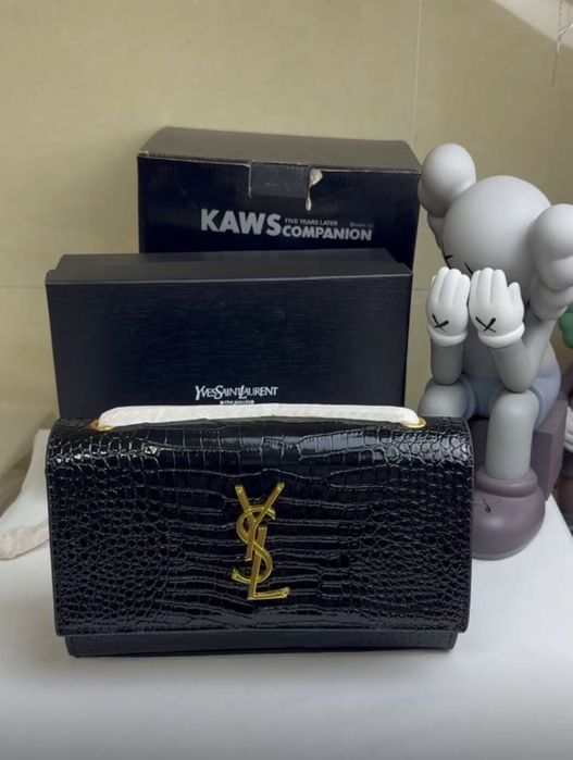 Mala Ysl (saint lourent )