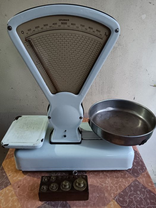 Balança de mercearia antiga