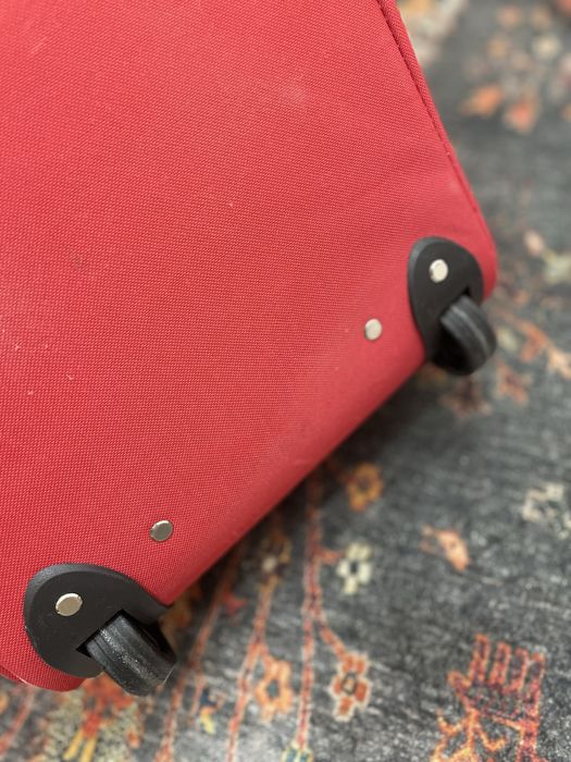 Mala de viagem - muito bom estado