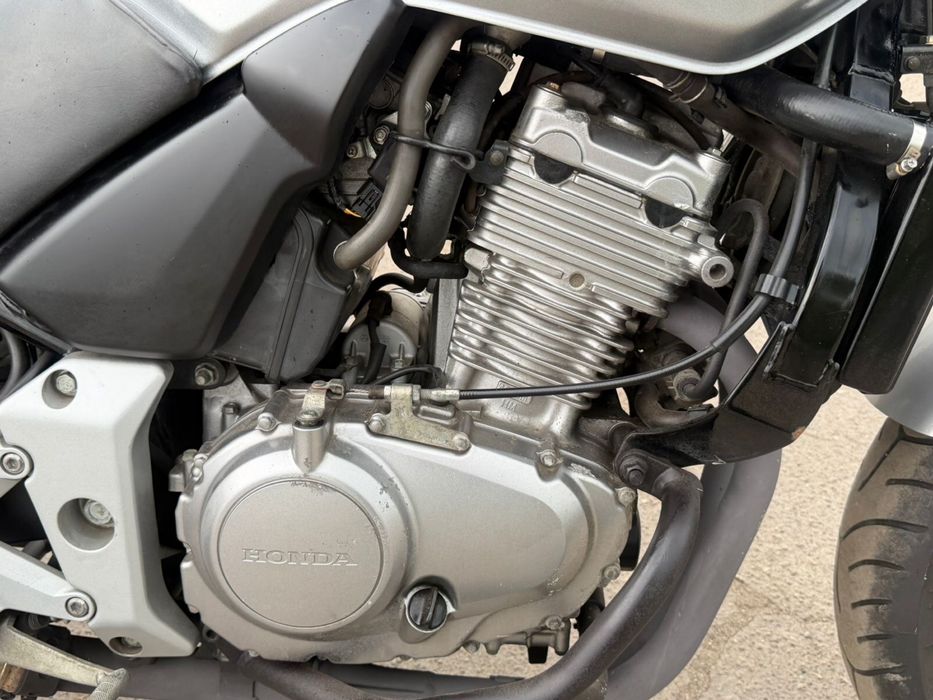 Продам мотоцикл HONDA CBF500