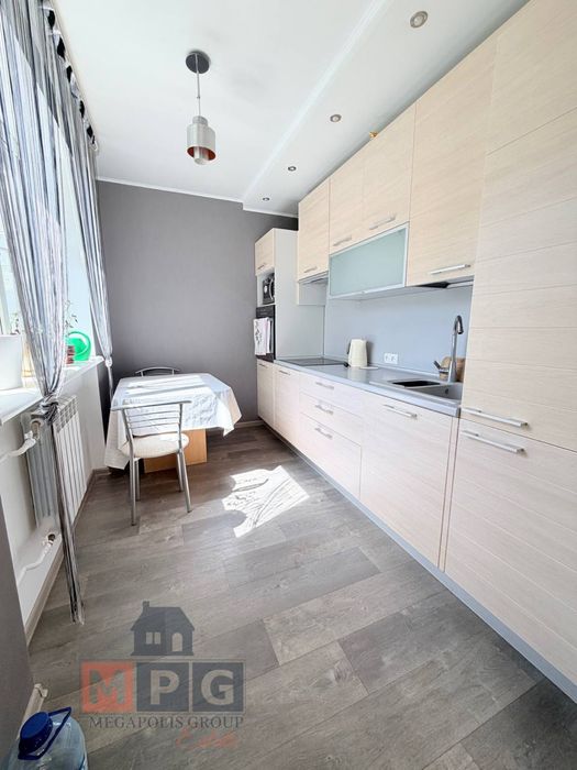 Продаж квартира 2 км/ Холодна гора/ 50м2