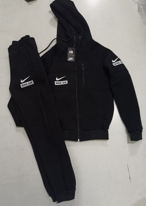 Теплі костюми Nike для підлітків хлопців  140,146,152,158,164,170