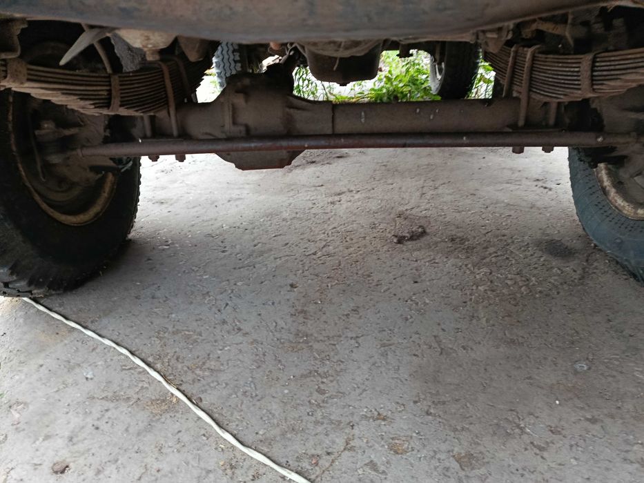 Автомобіль Уаз 2206