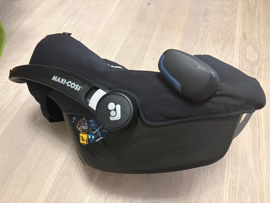 Автокресло Maxi-Cosi, б/у