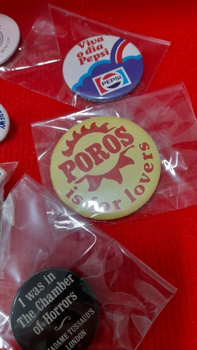 Crachás Antigos Lote ( 8 )