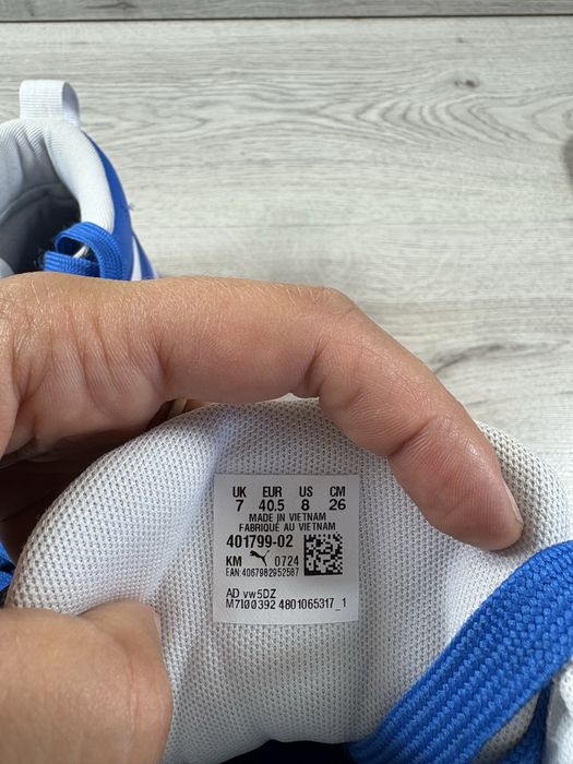Puma чоловічі кросівки 40.5 розмір